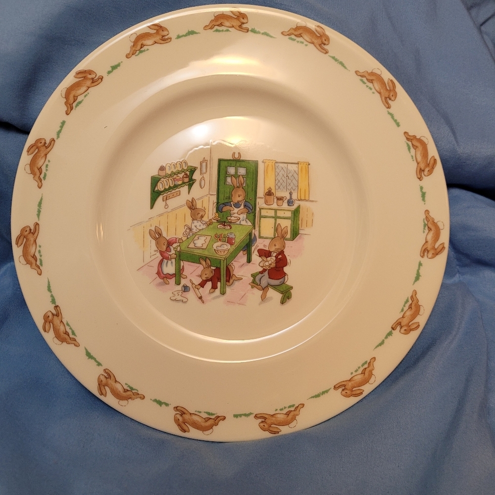 Royal Doulton Bunnykins 1936 Plate Kitchen Scene